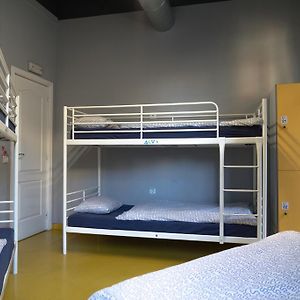 Dormitory Room Mixed